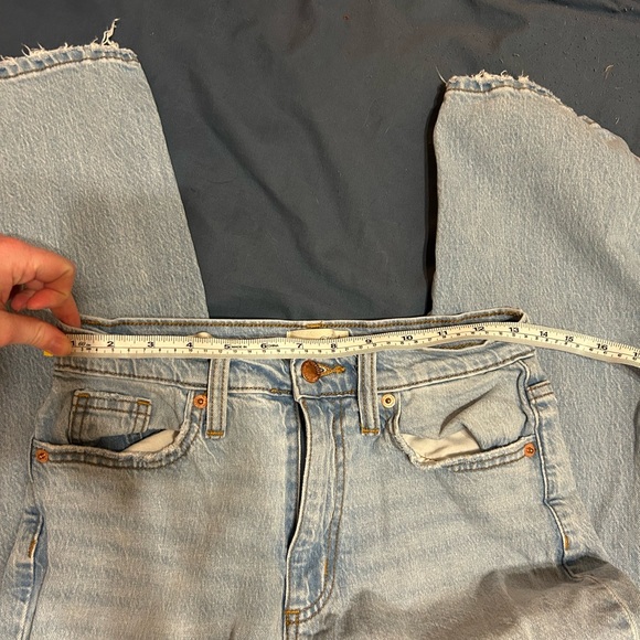 Universal Thread Ripped Light Blue Straight Leg Jeans - Picture 4 of 6